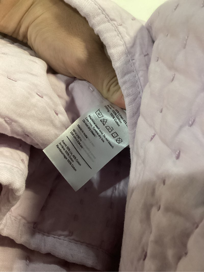 Condition photo showing New/Like New for organic cotton hand stitched quilt, light purple, queen