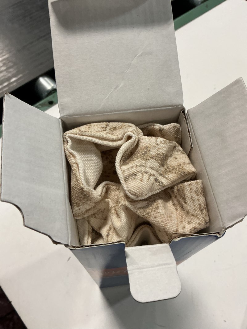 Condition photo showing Good Condition for Vintage Floral Print Throw Pillow Covers 20x20 Set of 2 Neutral Modern Farmhouse Pillowcases Accent Decorative Cushion Covers Boho Home Decor for Couch Sofa Chair Bed Living Room, Natural Beige Natural Beige 20" x 20" (Pack of 2)