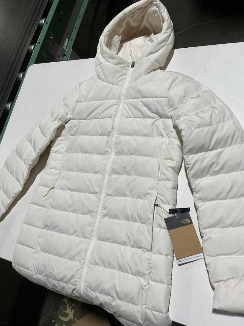 Condition photo showing Good Condition for THE NORTH FACE Women's Aconcagua Parka | Wind Resistant, Water Repellent, 600 Fill Waterfowl Down Insulation Small White Dune