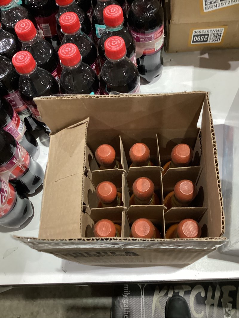 Condition photo showing New/Like New for Cholula Hot Sauce, Chili Garlic, Kosher, 5 Fluid Ounce (Pack of 12)