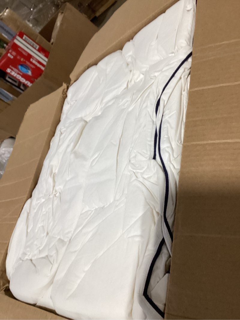 Condition photo showing As Is for ubauba goose feather down comforter california king size - 100% cotton ultra fluffy duvet insert king, 750+ fill power, all season luxurious hotel bedding comforter with 8 corner tabs, 104 x 96 inch