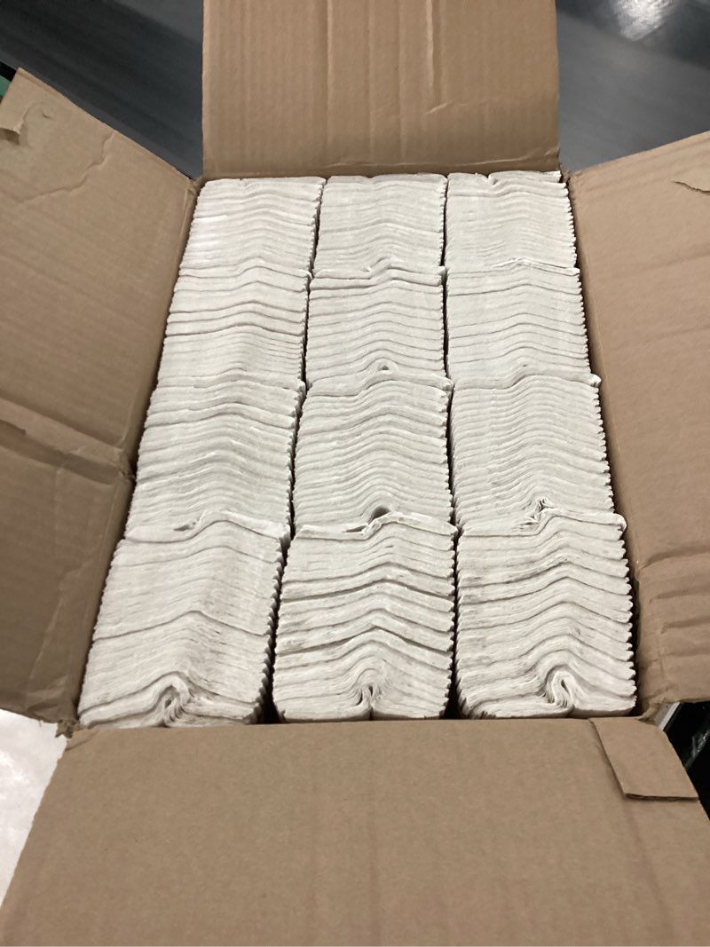Condition photo showing New/Like New for Boardwalk C-Fold Disposable Bathroom Paper Hand Towels, 1-Ply, 11.44 x 10, 200 Sheets/Pack, 12 Packs/Carton, White