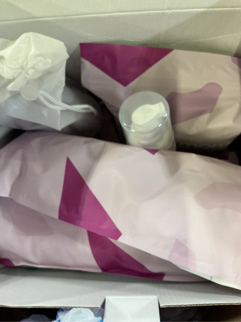 Condition photo showing Good Condition for frida mom 11pc postpartum essentials kit gift set, hospital bag must haves for new mom, includes 4 disposable postpartum underwear, 4 ice maxi pads, perineal healing foam & 24 pad liners & peri bottle postpartum kit