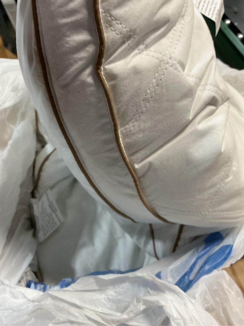 Condition photo showing Good Condition for Set of 2 Goose Feather Medium-Firm Bed Pillows for Side & Back Sleepers Queen Size