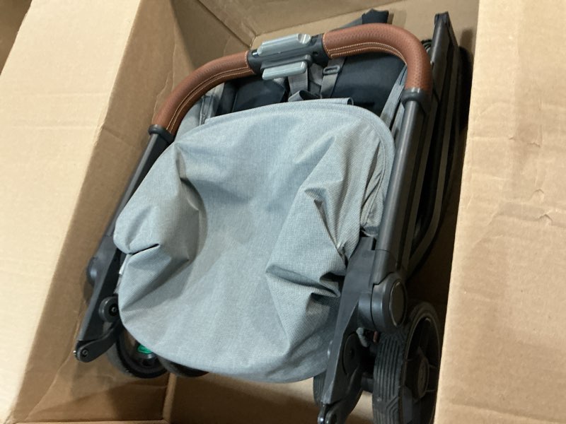 Condition photo showing Good Condition for uppababy minu v3 travel stroller - lightweight + compact design - one-hand fold + unfold - from birth + overhead compatible - greyson (charcoal mélange/carbon frame/saddle leather)