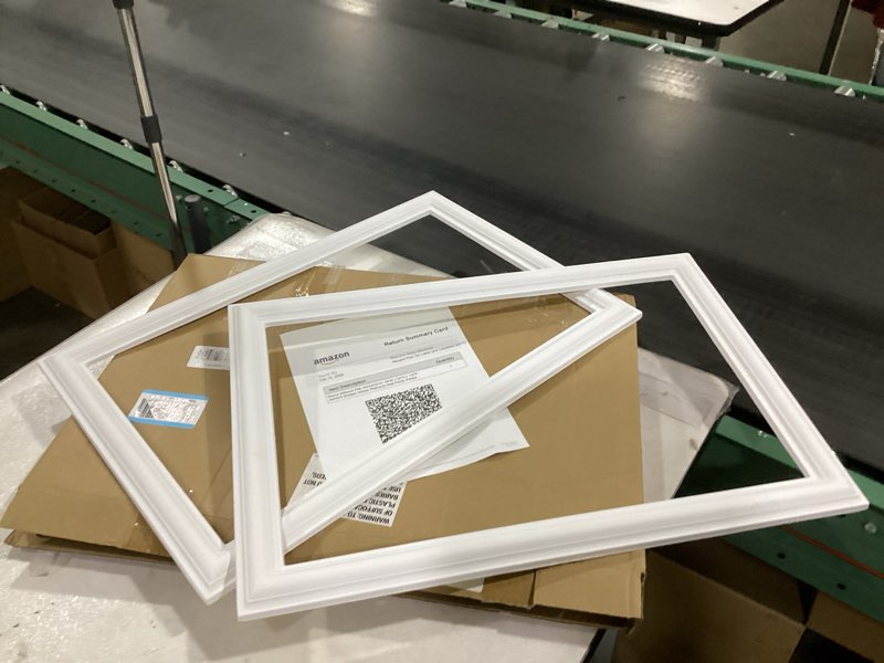 Condition photo showing Good Condition for Ekena Millwork PNL16X24AS-01 16"W x 24"H x 1/2"P Ashford Molded Classic Wainscot Wall Panel, ?Factory Primed White 16-in. W x 24-in. H 1