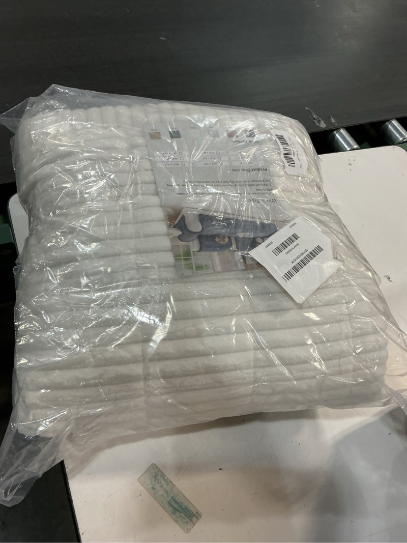 Condition photo showing New/Like New for Couch Cover for Dogs Washable, Pet Couch Covers for Sofa, Soft Fuzzy Sectional Sofa Cover L Shape, Thick Couch Protector Pet Friendly, Paw Cart Dog Mat for Couches and Sofas (27.6" x 82.7", White) 27.6" x 82.7" 1 Pack White