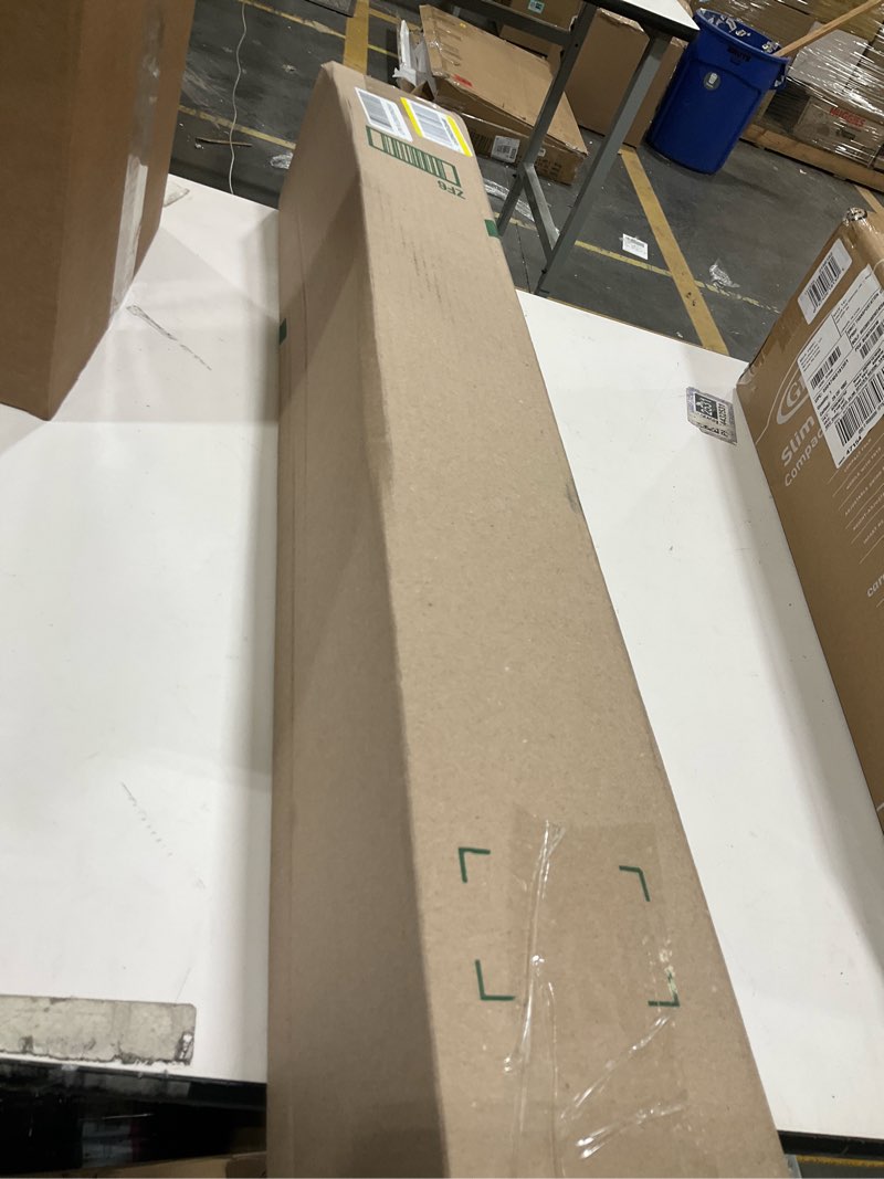 Condition photo showing Good Condition for Silver plastic trim kit