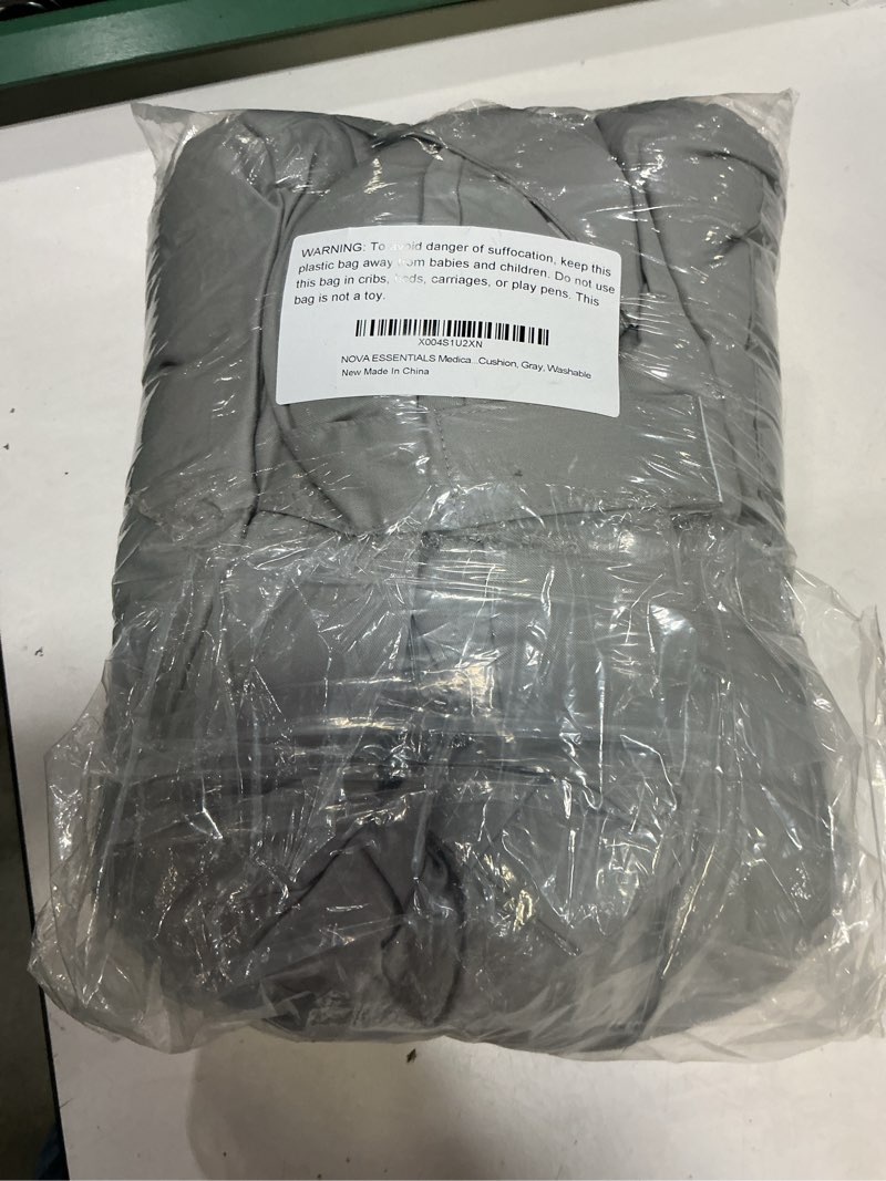 https://lotting-media.assets.bidfta.com/lotting_63ab6eb4-6608-459a-9aca-c5f3dd91d5f6