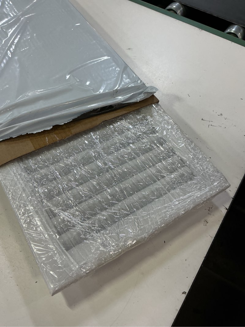 Condition photo showing Good Condition for 20x8 return air grille(duct opening size),air return vent cover,flat vent cover,rejillas de aire acondicionado para casa,return air grilles,outer dimensions:21.75"wx9.75"h(20"w x 8"h, duct opening) 20"wx8"h, duct opening
