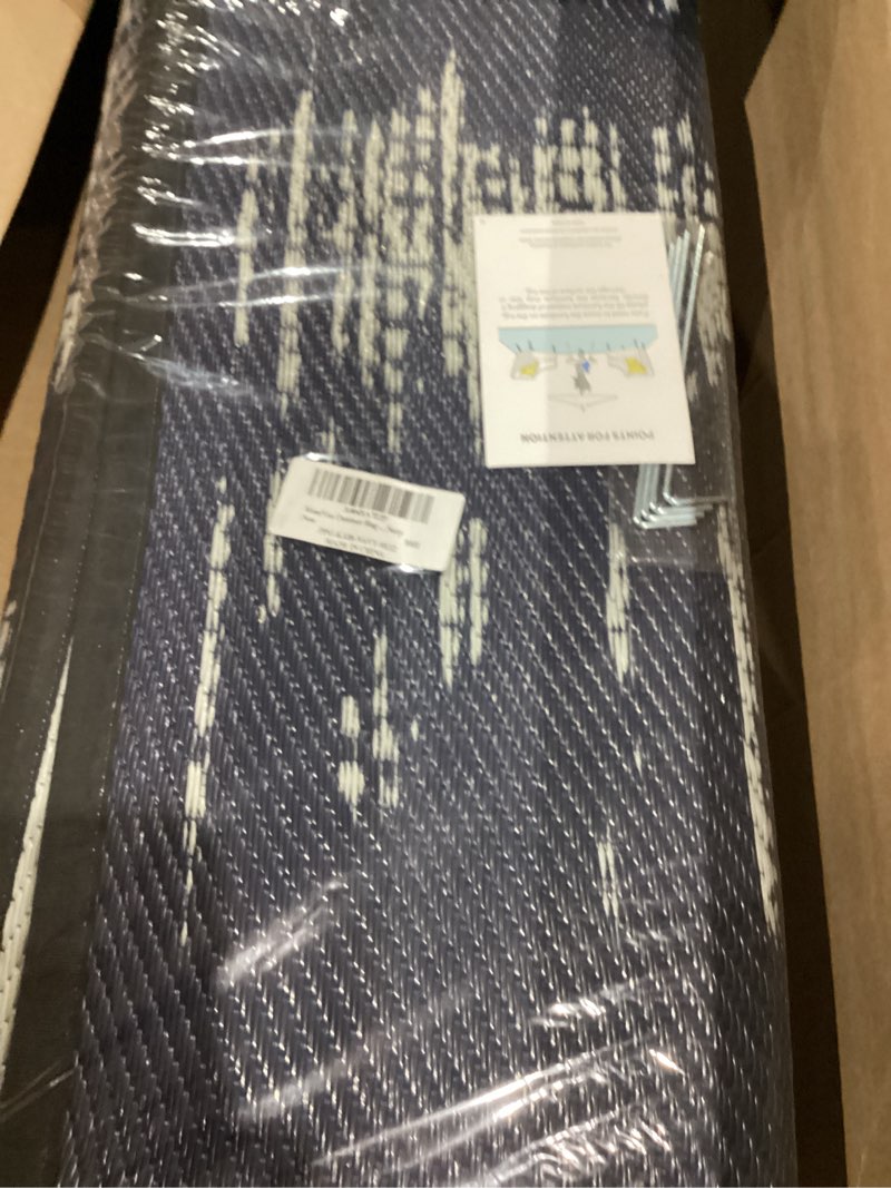 Condition photo showing Good Condition for montvoo outdoor rug waterproof 9x12ft outdoor patio rug mat reversible plastic straw outside rug carpet outdoor rugs for rv camping picnic beach balcony porch deck navy 9' x 12' (rectangular)