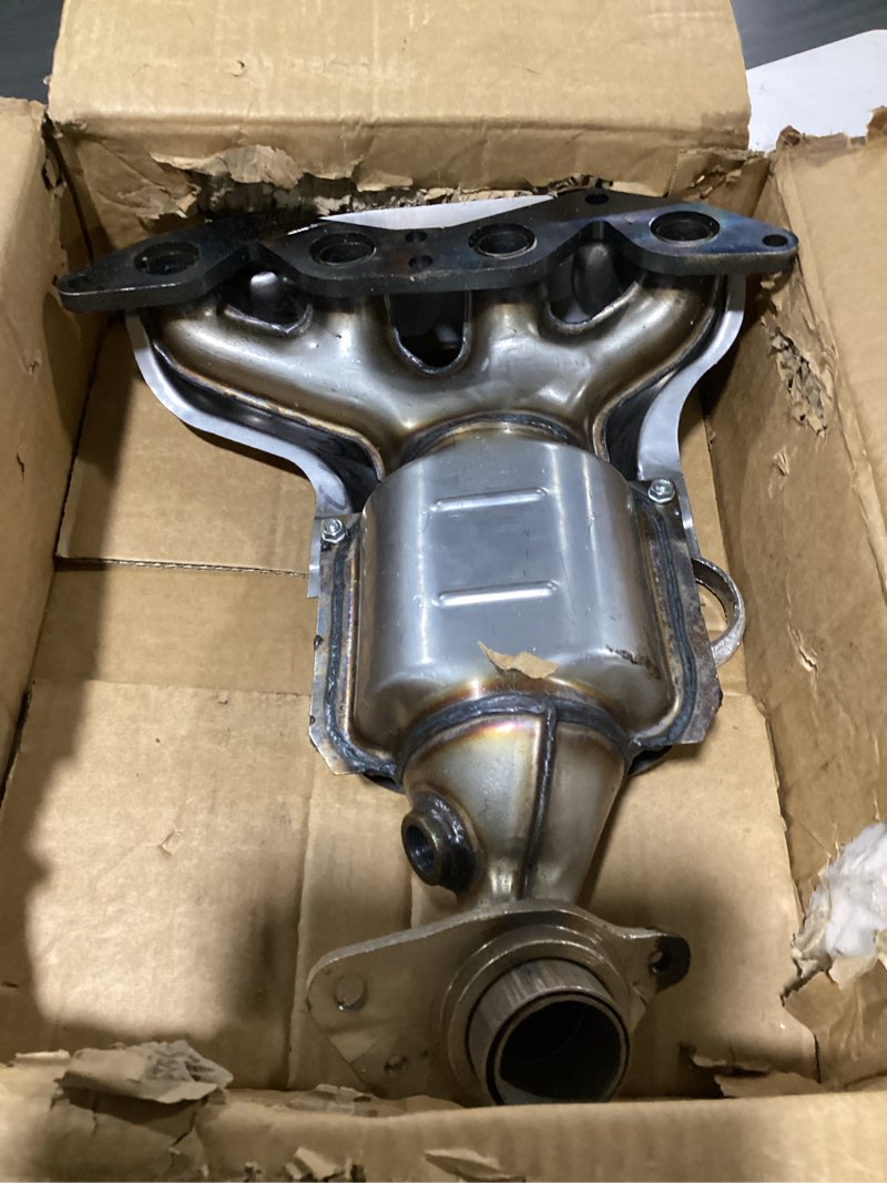 Condition photo showing New/Like New for Exhaust Manifold w/Catalytic Converter Replacement for Honda Civic 4 cylinder 1.7L 2001-2005 18160-PLM-A50 18160-PLM-A00 674-608