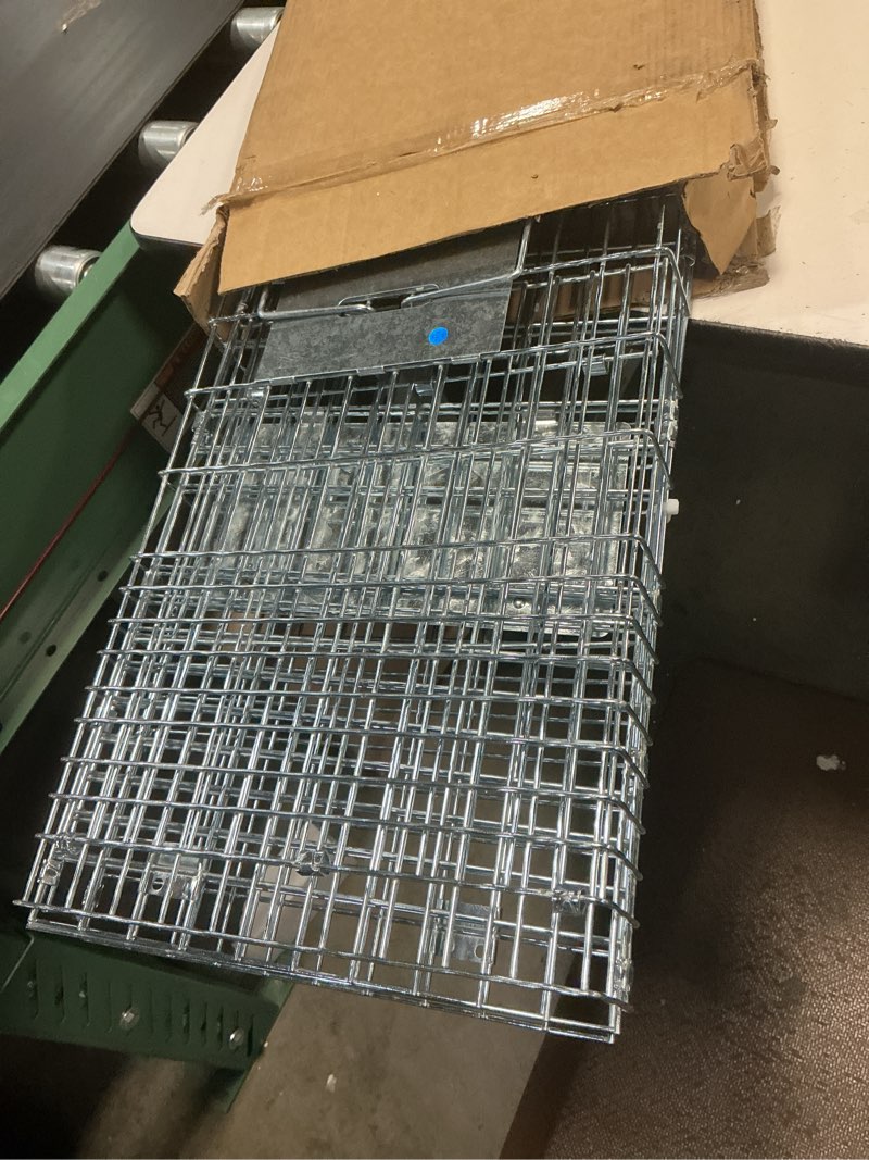Condition photo showing New/Like New for vevor live animal cage trap, 31" x 10" x 12" humane cat trap galvanized iron, folding animal trap with handle for rabbits, stray cats, squirrels, raccoons, groundhogs and opossums