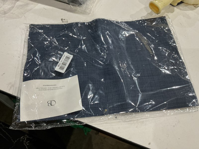 Condition photo showing Good Condition for placemats set of 4 - easy clean woven vinyl placemats for dining table, indoor/outdoor place mats, washable pvc table mats?navy blue? a-navy blue 4