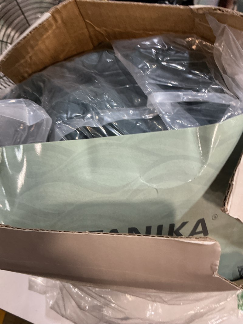 Condition photo showing New/Like New for litanika california king comforter set forest green - 3 pieces cal king lightweight soft plain bed comforter, oversized down alternative bedding set - machine washable (104x96in, 2 pillowcases) forest green california king