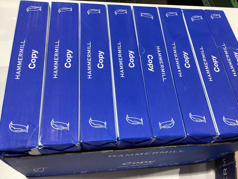 Condition photo showing New/Like New for Hammermill Printer Paper, 20 Lb Copy Paper, 8.5 x 11 - 8 Ream (4,000 Sheets) - 92 Bright, Made in the USA 8 Ream | 8.5x11 | 4000 Sheets Letter (8.5 x 11)