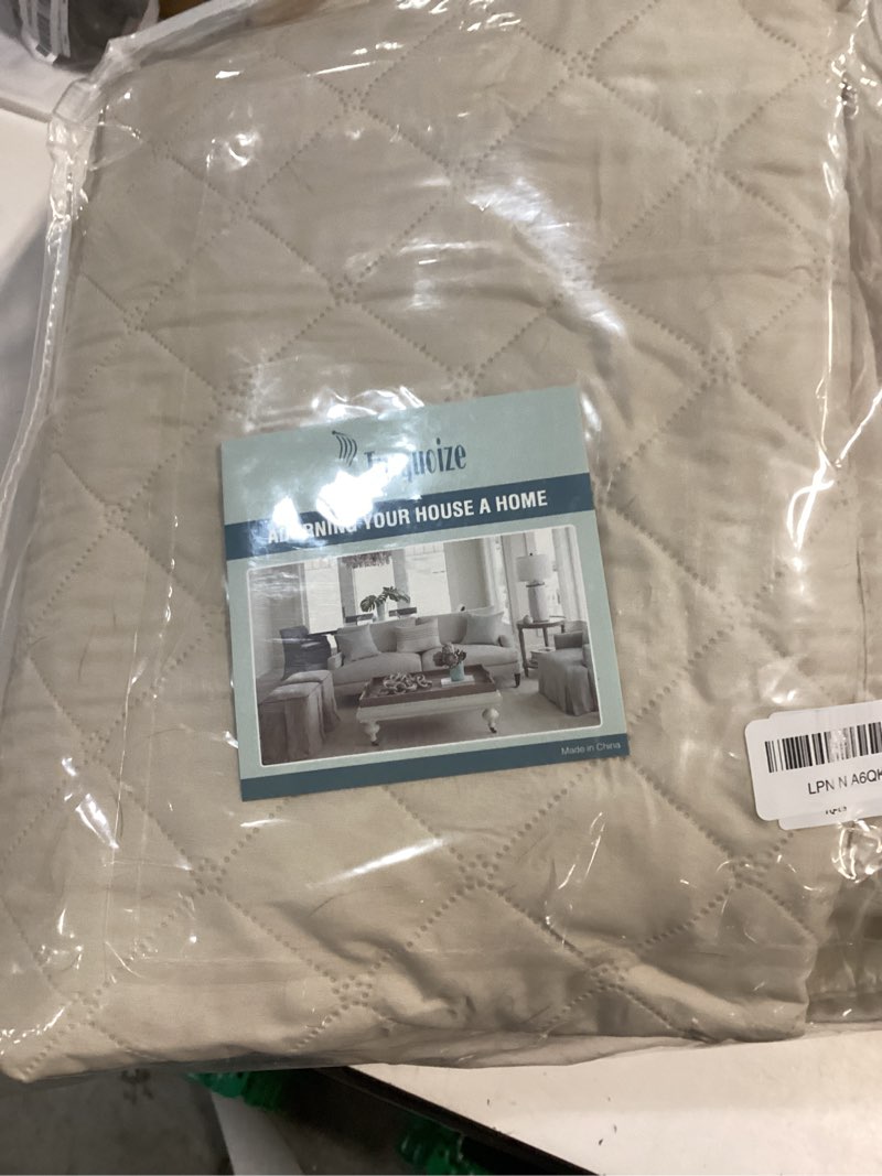 Condition photo showing Good Condition for Turquoize 100% Waterproof Couch Cover Sofa Covers for 2 Cushion Couch Loveseat Covers Triple Non-Slip Couch Cover for Dogs Washable Furniture Protector Cover for Pets, Kids,Dog (Loveseat 54", Ivory) 54" Loveseat-Medium Ivory