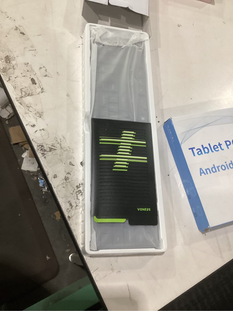 Condition photo showing New/Like New for seenda wireless bluetooth keyboard and mouse combo, skm64-3 rechargeable slim quiet keyboard mouse, 3 multi-device connection, compatible for windows, mac, macbook, ipad, tablet, black