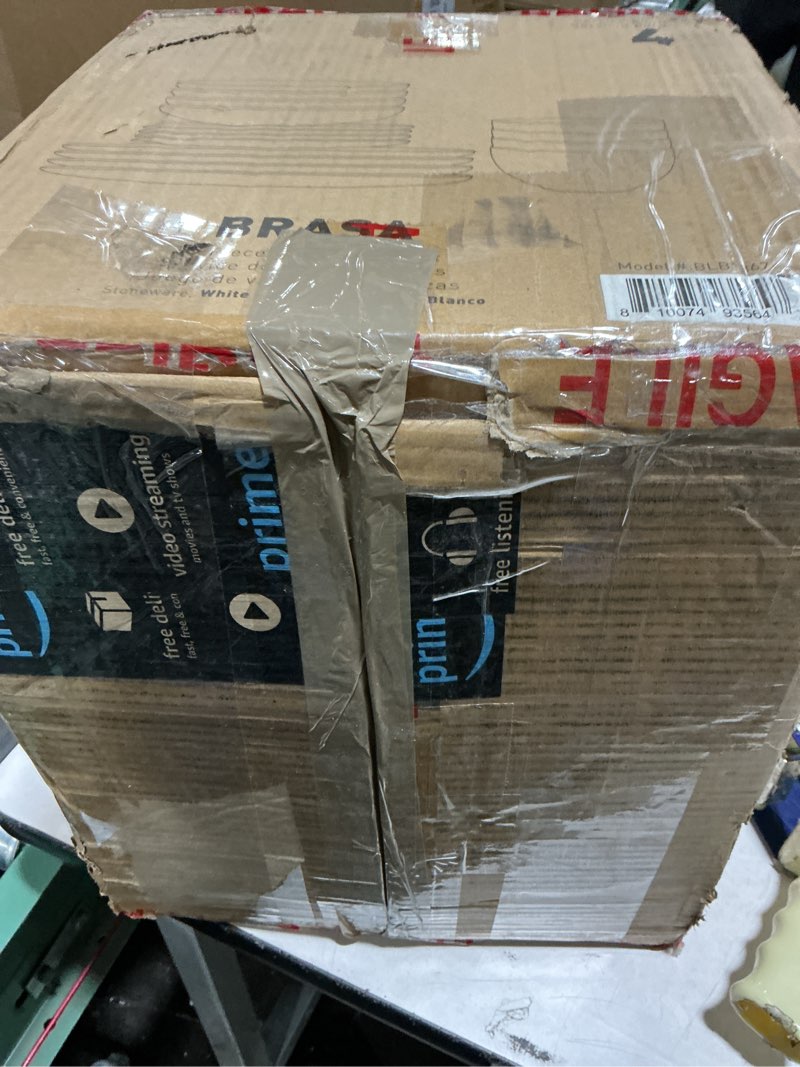 Condition photo showing Good Condition for Stone Lain Brasa Modern Stoneware 16 Piece Dinnerware Sets, Plates and bowls Sets, Dish Set for 4, White 16-Piece Service for 4 White