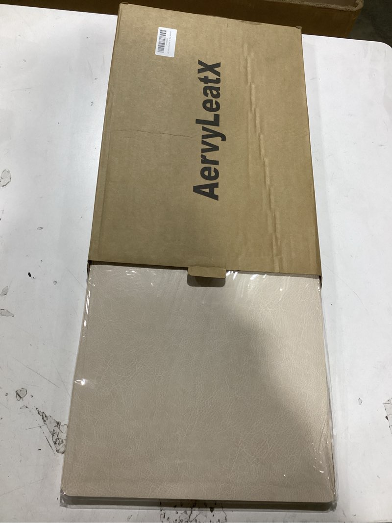 Condition photo showing Good Condition for Placemats Set of 6, Washable Placemats 12×17.7 Inch, Faux Leather Wipeable Outdoor Table Mats for Dining, Kitchen, Indoor Outdoor Use (Beige, Cowhide Grain) Beige Cowhide grain