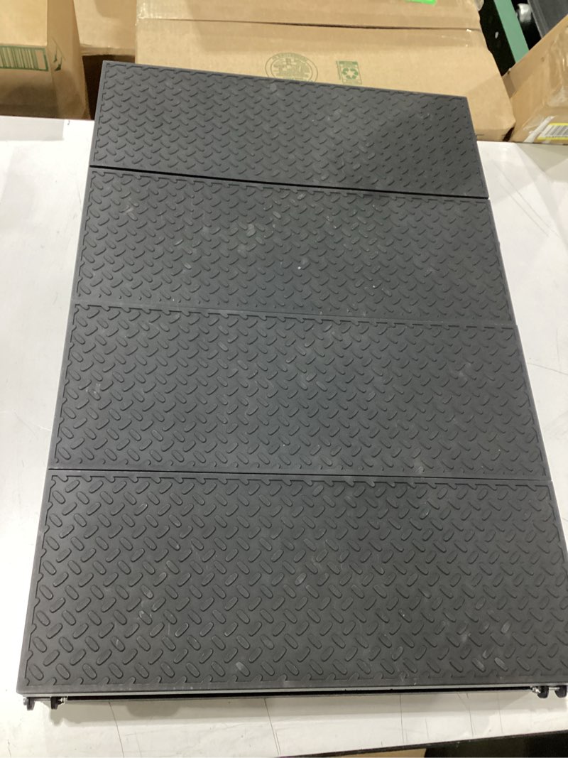 https://lotting-media.assets.bidfta.com/lotting_640e7d31-ab9a-49e2-80e6-557bfb1da679