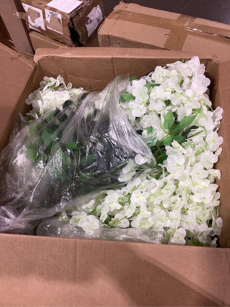 Artificial white flowers