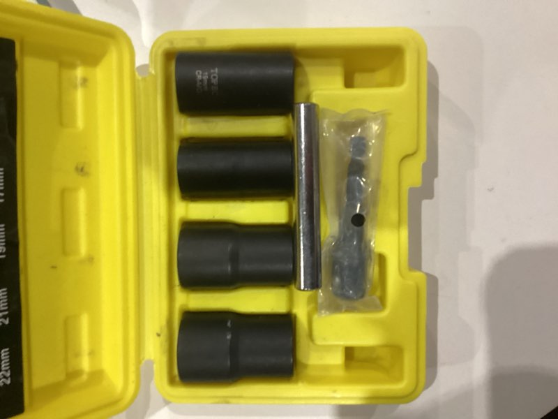 Condition photo showing As Is for Topec 6PCS Lug Nut Removal Tool, 1/2-Inch Drive Wheel Lock Removal Kit, 17,19,21,22mm Stripped Lug Nut Remover, Extractor Socket Set for Broken, Damaged, Rounded Bolts 6 PCS