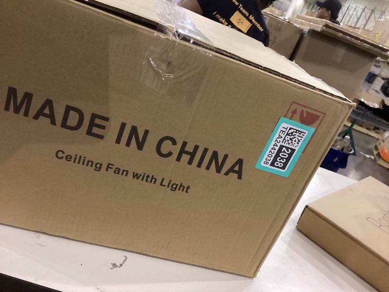 Condition photo showing New/Like New for Farmhouse Ceiling Fan with Light, 4-Light Black Caged Ceiling Fan with Lights and Remote, Rustic Ceiling Fan for Living Room Bedroom Kitchen Black Ceiling Fan with Light