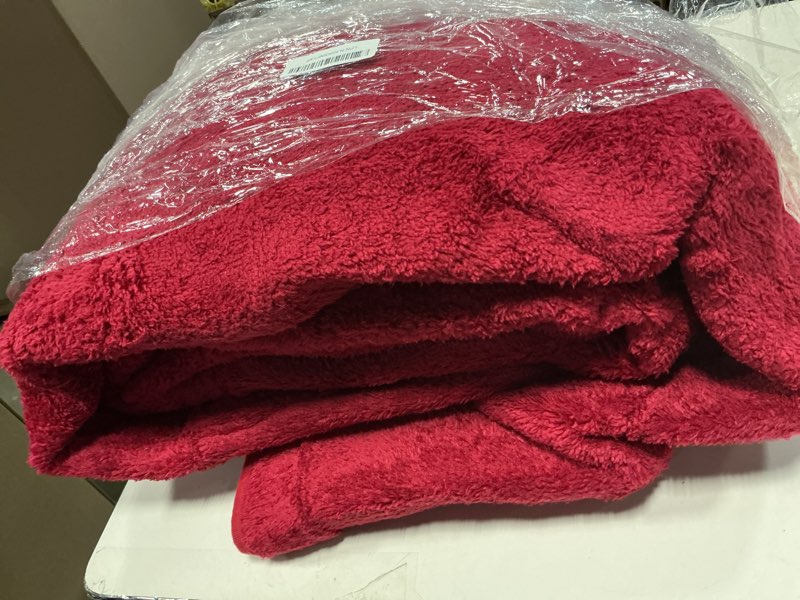 Condition photo showing As Is for Large Area Rugs for Living Room Bedroom, 7x10 Feet Burgundy Red Rug, Minimalist Modern Shag Rug, Soft Thick Memory Foam Indoor Carpet, Non-Slip Washable Rug for Boys Girls Dorm Nursery Room Home Decor Burgundy Red 7' x 10' (Rectangular)