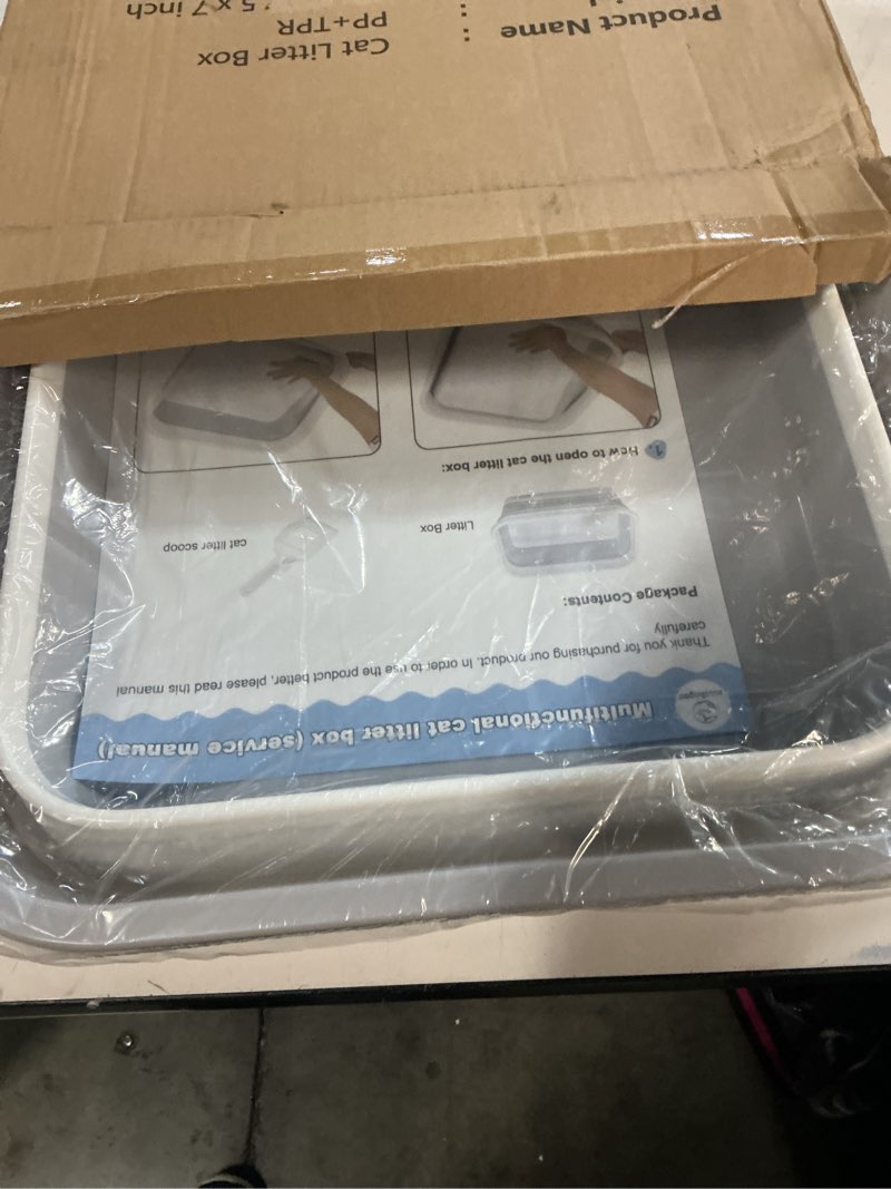 Condition photo showing New/Like New for Senior Cat Litter Box, Three Legged Arthritic Open Low Entry for Sick Frail Handicap Disabled Cats, Older Elderly Corner