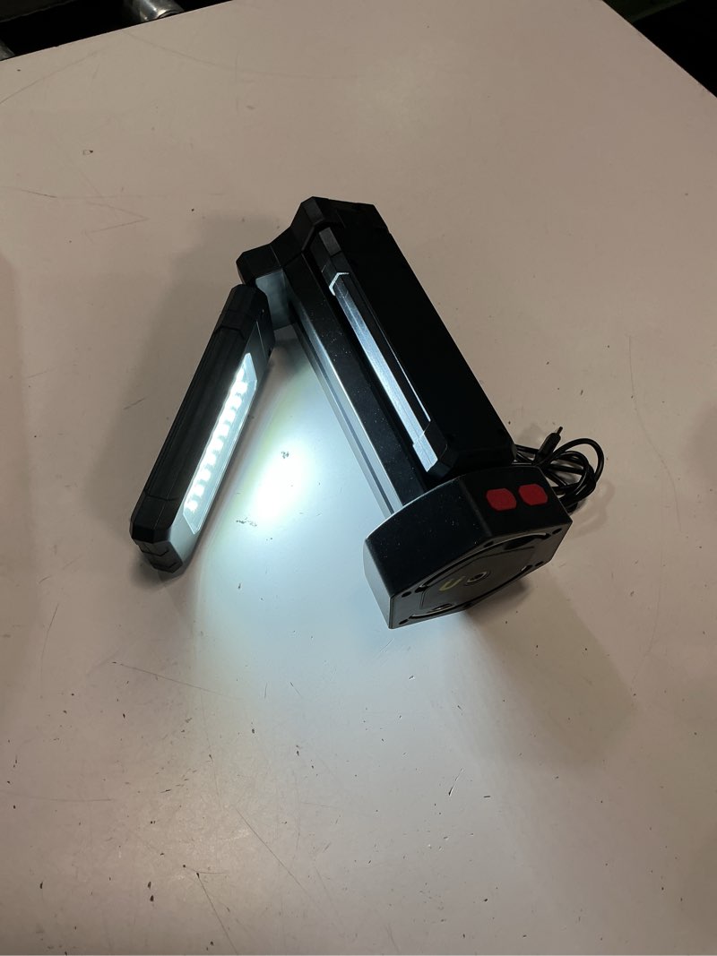 Condition photo showing Good Condition for hyper tough 2500-lumen rechargeable work light