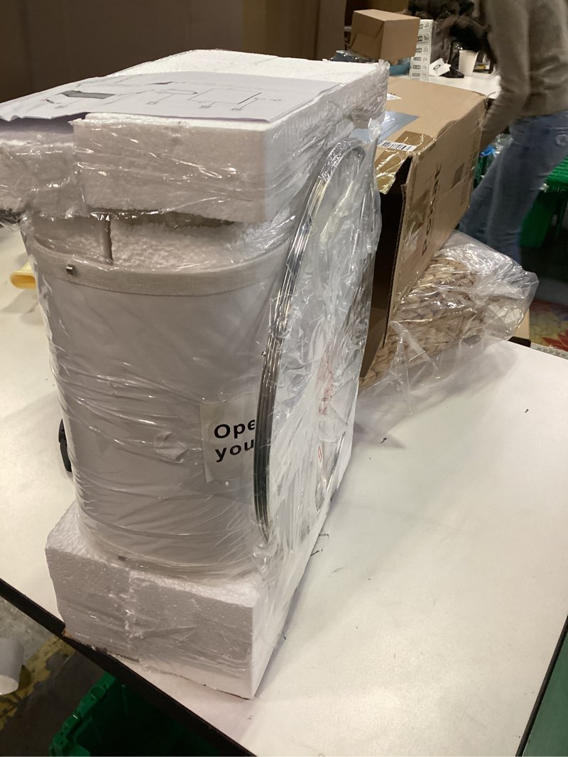 Condition photo showing Good Condition for PoKat 27.5'' Tall Table Lamps for Living Room Set of 2, Ceramic Bedroom Lamps for Night Stands, Modern Bedside Lamps for Bedroom Living Room, Nightstand Lamps for End Table, Hallway, Gold and White Beige and White - 27.5'' Ceramic Lamps