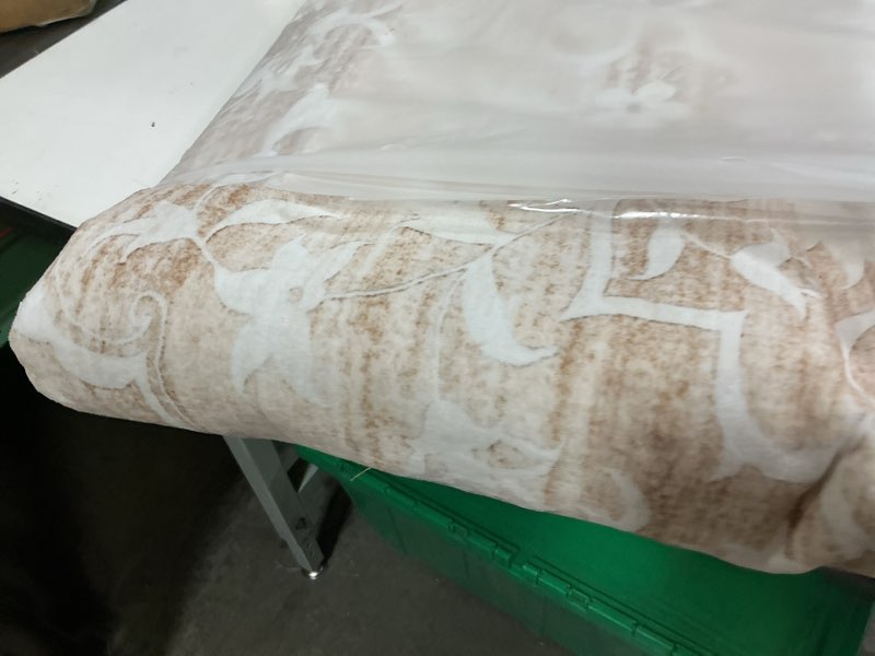 Condition photo showing Good Condition for soalmost 5x7 area rugs for living room, washable vintage floral non-slip low pile natural rug soft throw carpet for dining room bedroom home office nursery (beige, 5'x7') 5' x 7' (rectangular) beige