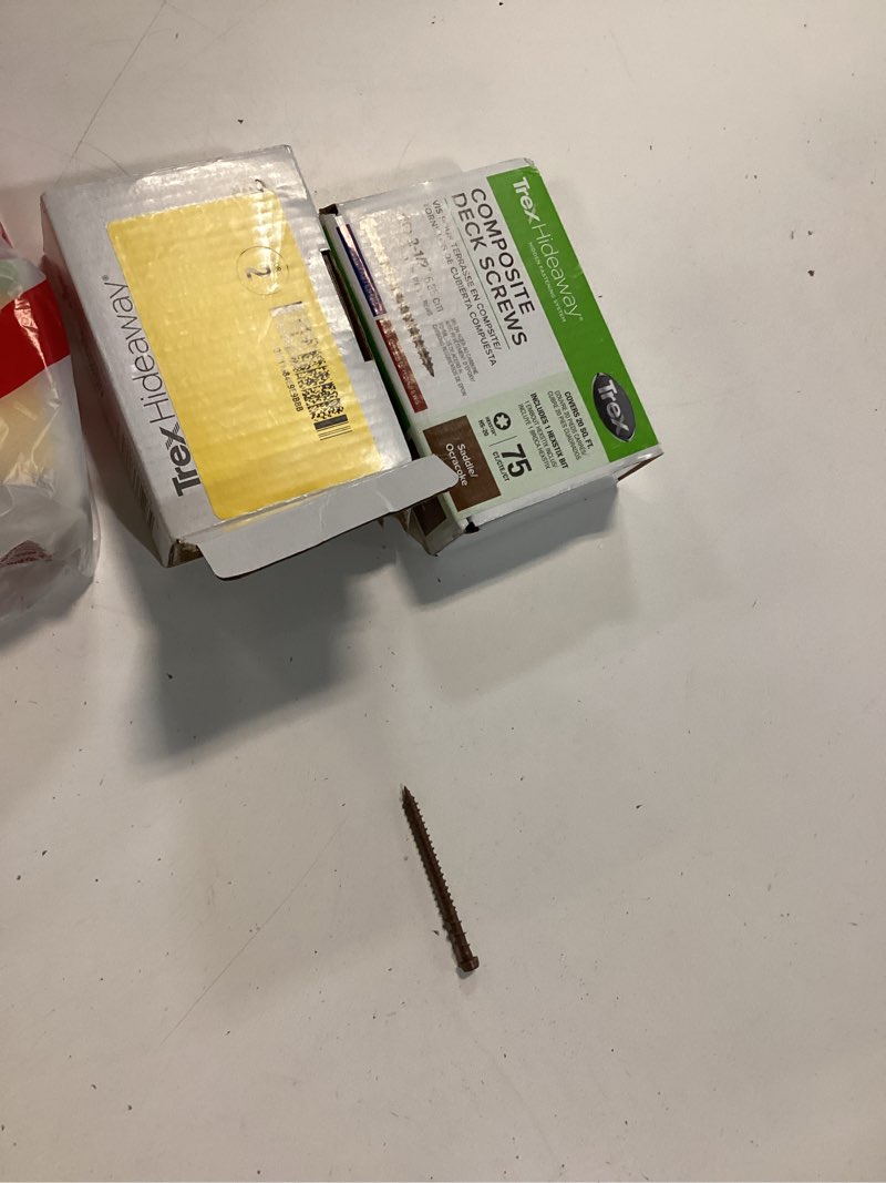 Condition photo showing Good Condition for trex #10 x 2-1/2-in composite deck screws (75-per box) 5 boxes