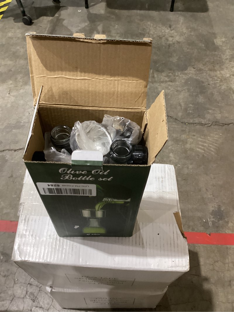 Condition photo showing New/Like New for Olive Oil Dispenser Bottles, 2Pack 17oz/500 ml Square Glass Tall Oil Bottles with 4 Labels, 2 Pourers and 1 Funnel