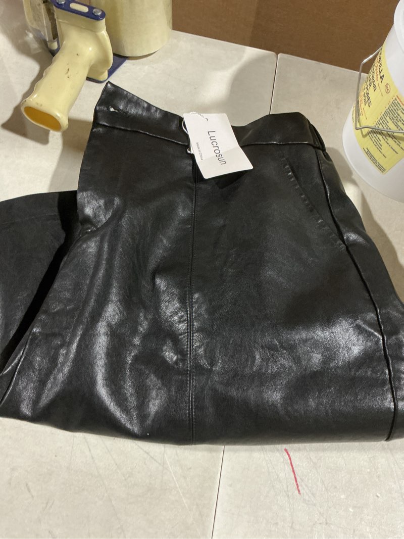 Condition photo showing Good Condition for Lucrosun Women's Trendy Faux Leather Shorts High Waist Bermuda Biker Shorts X-Large Black