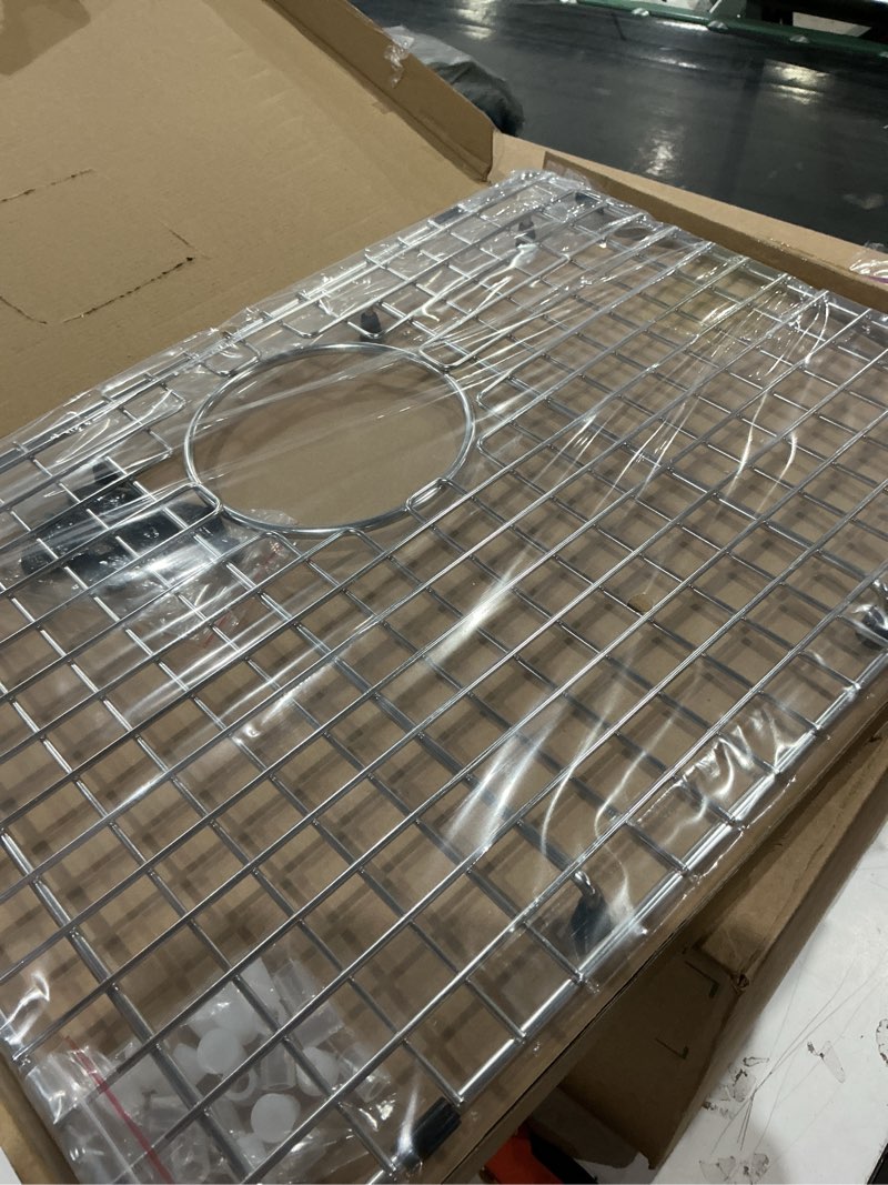 Condition photo showing Good Condition for serene valley sink grid 19" x 14-1/8", rear drain with corner radius r 3/8", svh1914r