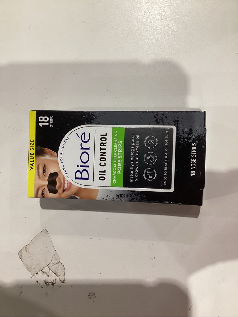 Condition photo showing New/Like New for Biore Charcoal Blackhead Remover Pore Strips  Deep Cleansing Nose Strips  18 Ct