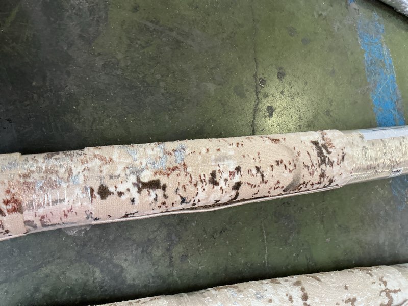 Condition photo showing New/Like New for Kristal atea rug 5 x 7’, grey/ l.beige