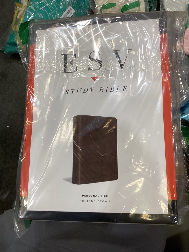 Condition photo showing New/Like New for esv study bible, personal size (trutone, brown)