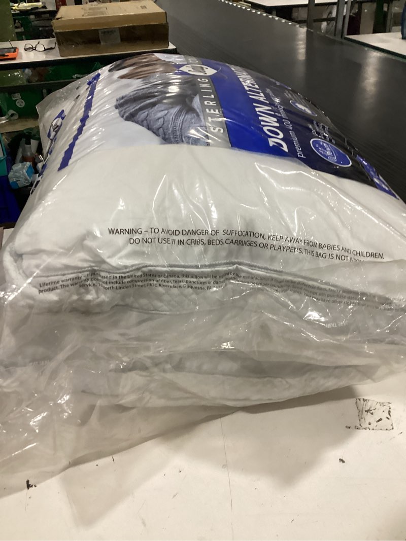 Condition photo showing New/Like New for sealy sterling collection down alternative pillows 400 thread queen - 2 pack