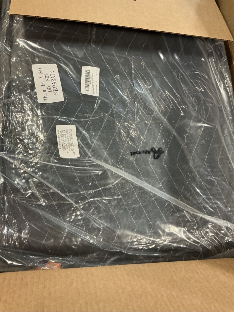 Condition photo showing Good Condition for aliceset 2 pcs 80 x 144'' extra large moving blankets heavy duty packing blankets quilted shipping furniture and storage pads thick furniture pads for wrapping moving protecting supplies, black 80'' x 144'' black 2