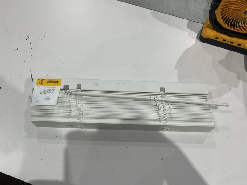 https://lotting-media.assets.bidfta.com/lotting_6486be1e-8e38-4921-abb1-3c82eedb26ba