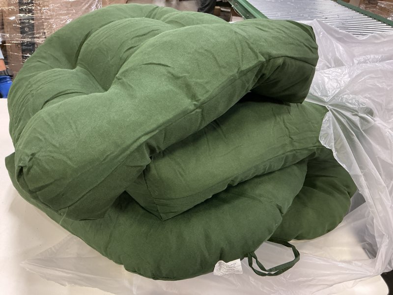 Condition photo showing Good Condition for (Similar)Outdoor Chair Cushions Set of 4, Patio Chair Cushions with Ties, 19x19 Tufted Outdoor Seat Cushions, Waterproof Patio Furniture Cushions, Outdoor Dining Chair Pads, Forest Green Forest Green 19*19+5”/4pcs