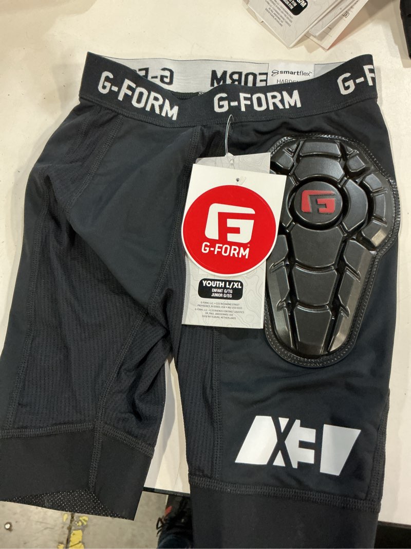 Condition photo showing New/Like New for g-form pro x3 bike liner short youth l/xl
