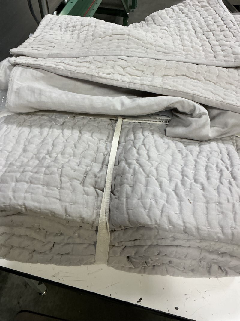 Condition photo showing Good Condition for quince, european linen cotton stitch quilt set of 3(king)grey