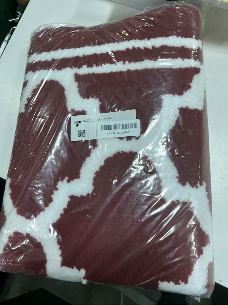Condition photo showing Good Condition for buganda indoor door mat, dirt-resistant and absorbent doormat, anti-slip, low profile floor mats for inside entryway, front, and back door entrance (48x32 inches, burgundy) 48" x 32" burgundy