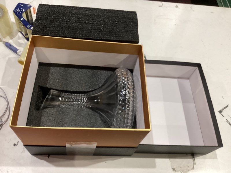 Condition photo showing Good Condition for Wine Decanter - Hand Blown Lead-free Crystal Glass Wine Decanters and Carafes, Perfect Wine Gifts For Wine Lovers And Newlyweds, 1500ml