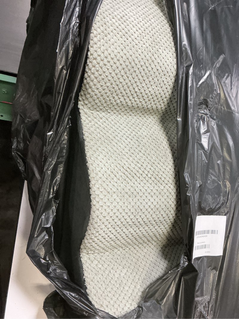 Condition photo showing Good Condition for Dog Stairs for Bed 28.7”H, 5-Step Dog Ramp, Non-Slip Sturdy Pet Steps for Small Dogs & Cats to get on High Bed or Couches, Grey