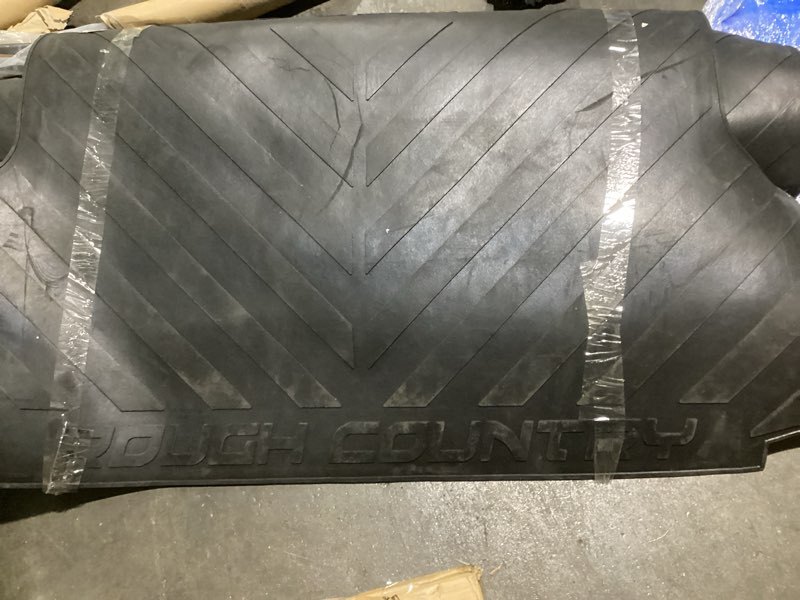 Condition photo showing As Is for rough country bed mat - 5' bed | 2023-2005 toyota tacoma